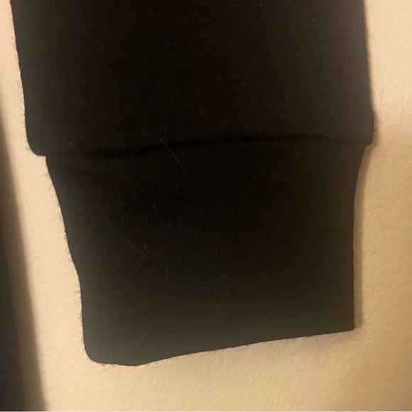 Onepiece Swift Fitted Shorts Jumpsuit - Picture 7 of 9